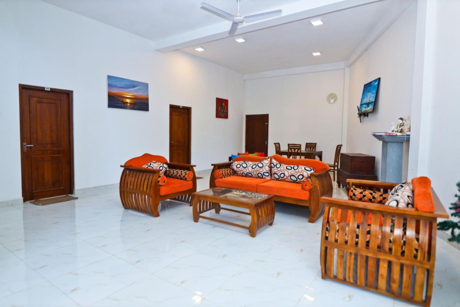 Thinaya Lake Resort Anuradhapura Esterno foto
