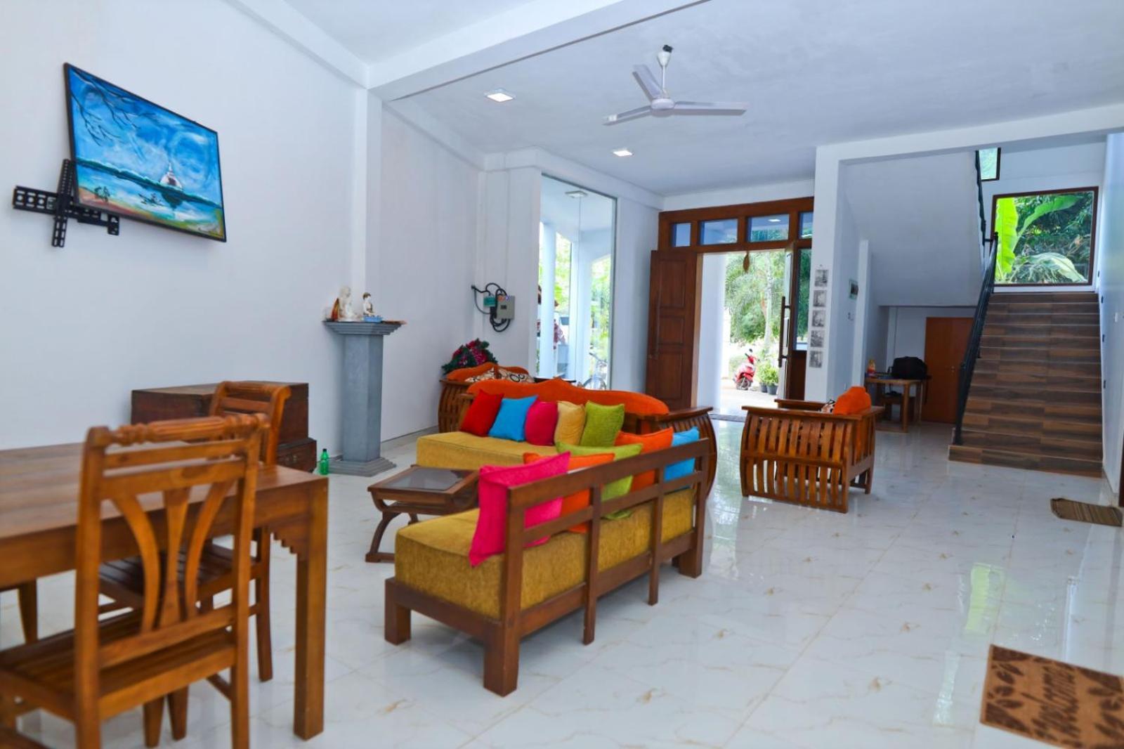 Thinaya Lake Resort Anuradhapura Esterno foto