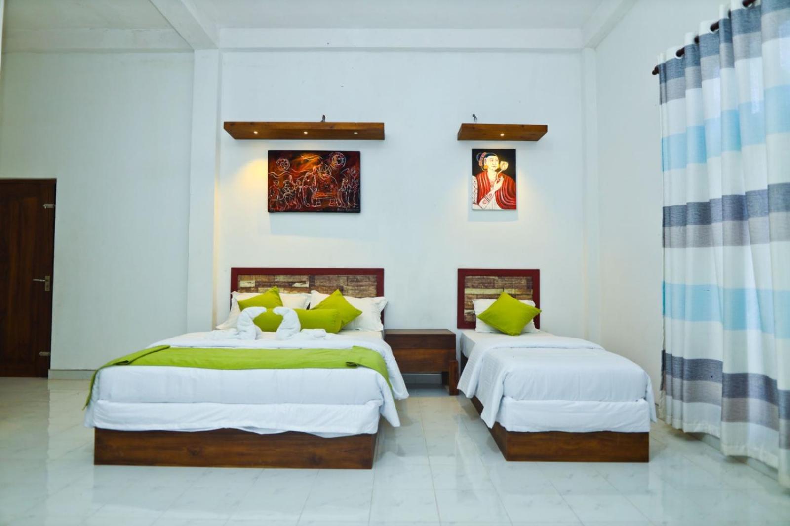 Thinaya Lake Resort Anuradhapura Esterno foto