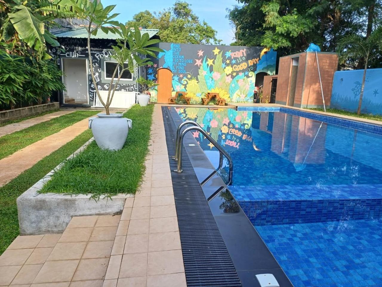 Thinaya Lake Resort Anuradhapura Esterno foto
