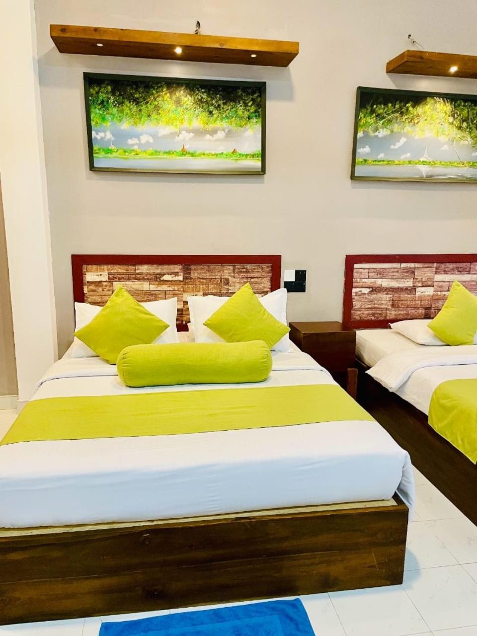 Thinaya Lake Resort Anuradhapura Esterno foto